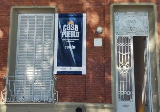  Un abrazo contra la "motosierra": desde UxP denuncian el cierre de un centro clave