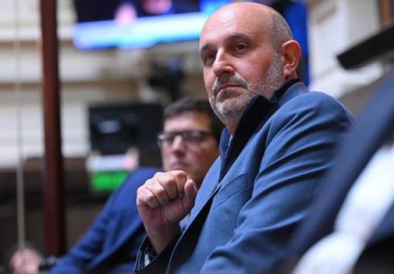 Alexis Guerrera: "Hay que ponerle orden a través del Congreso y hacer que dejen de ser una monarquía"