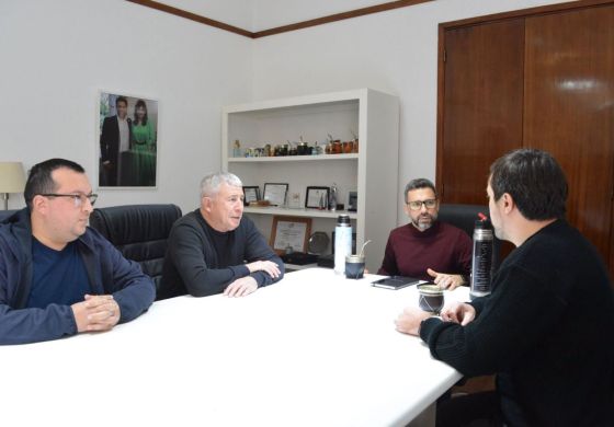Intendente de la Cuarta se reunió con un ministro bonaerense y logró un aporte clave para el Hospital Municipal