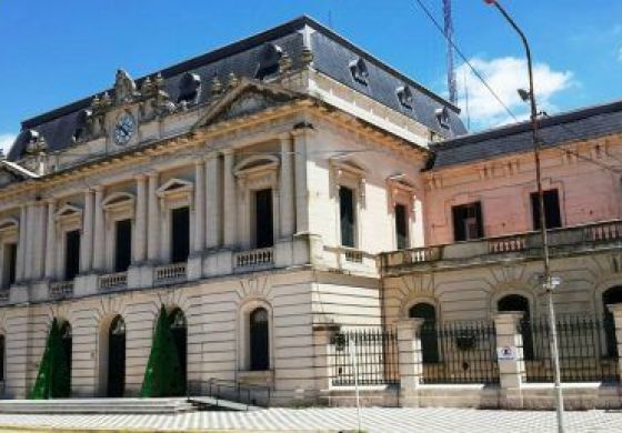  Una silla vacía pone a Barenghi frente a una decisión clave para su gabinete