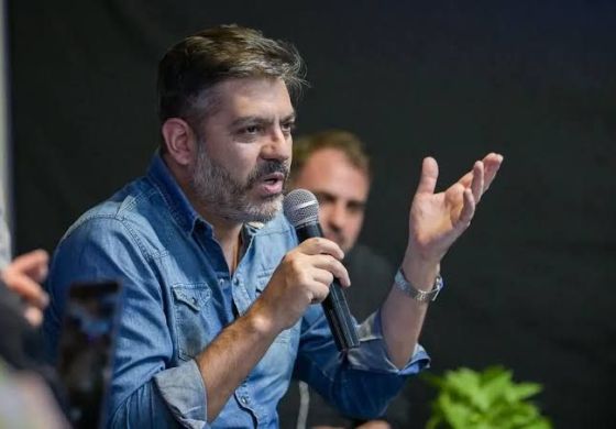 Ministro clave de Kicillof vuelve a la Cuarta con una agenda que mezcla gestión y política