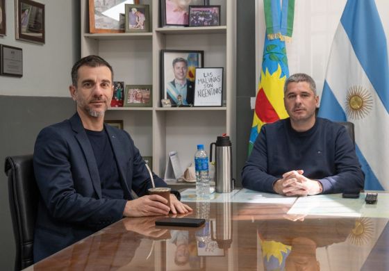 Petrecca muestra que no perdió el toque de intendente y fue a buscar obras a Provincia
